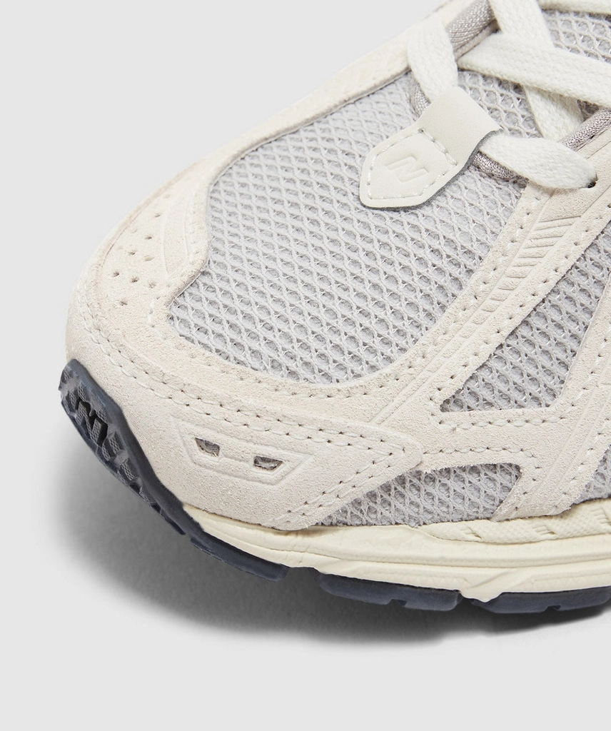 New Balance 1906 sneaker